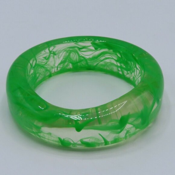 VTG Clear Plastic Paint Swirl Green Asymmetrical Bangle Bracelet Retro Costume - Picture 6 of 8